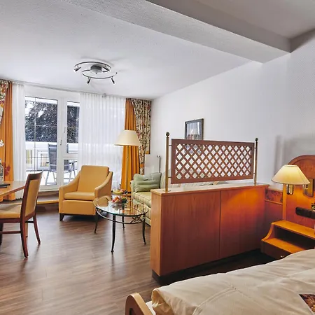 Vis A Vis Parkhotel Отель 4*