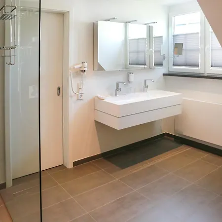 Vis A Vis Parkhotel Отель 4*