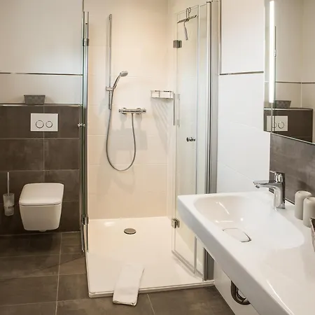 Rueters Parkhotel 4* فيلنغن