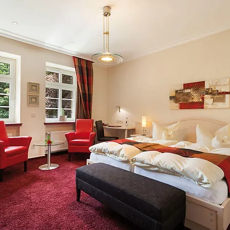Отель Vis A Vis Parkhotel Виллинген