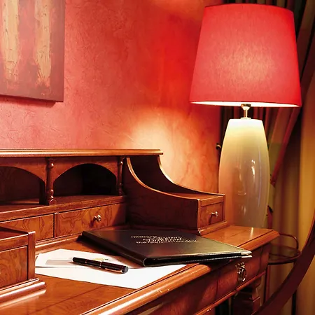 Vis A Vis Parkhotel 4*