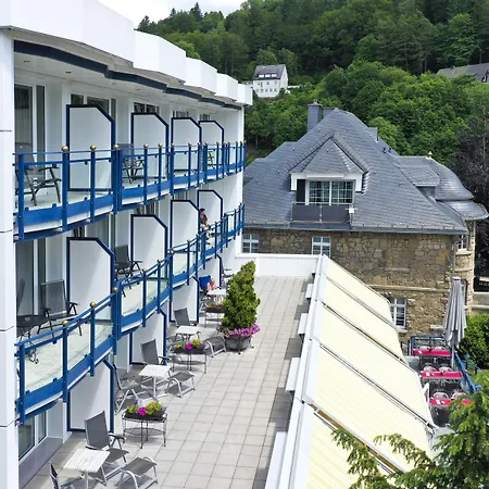 Vis A Vis Parkhotel Отель 4*