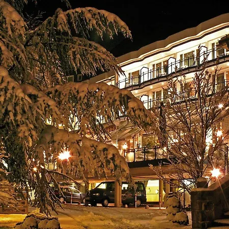 Rueters Parkhotel فندق 4*