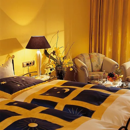 Rueters Parkhotel فندق